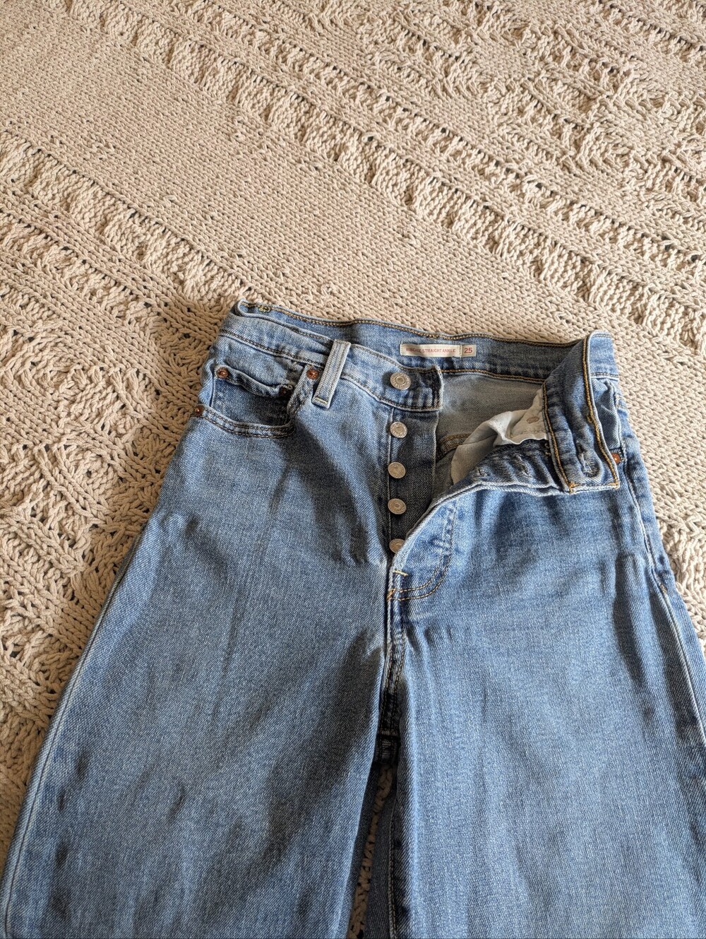 Levi's Ribcage Straight Jeans Sz 25